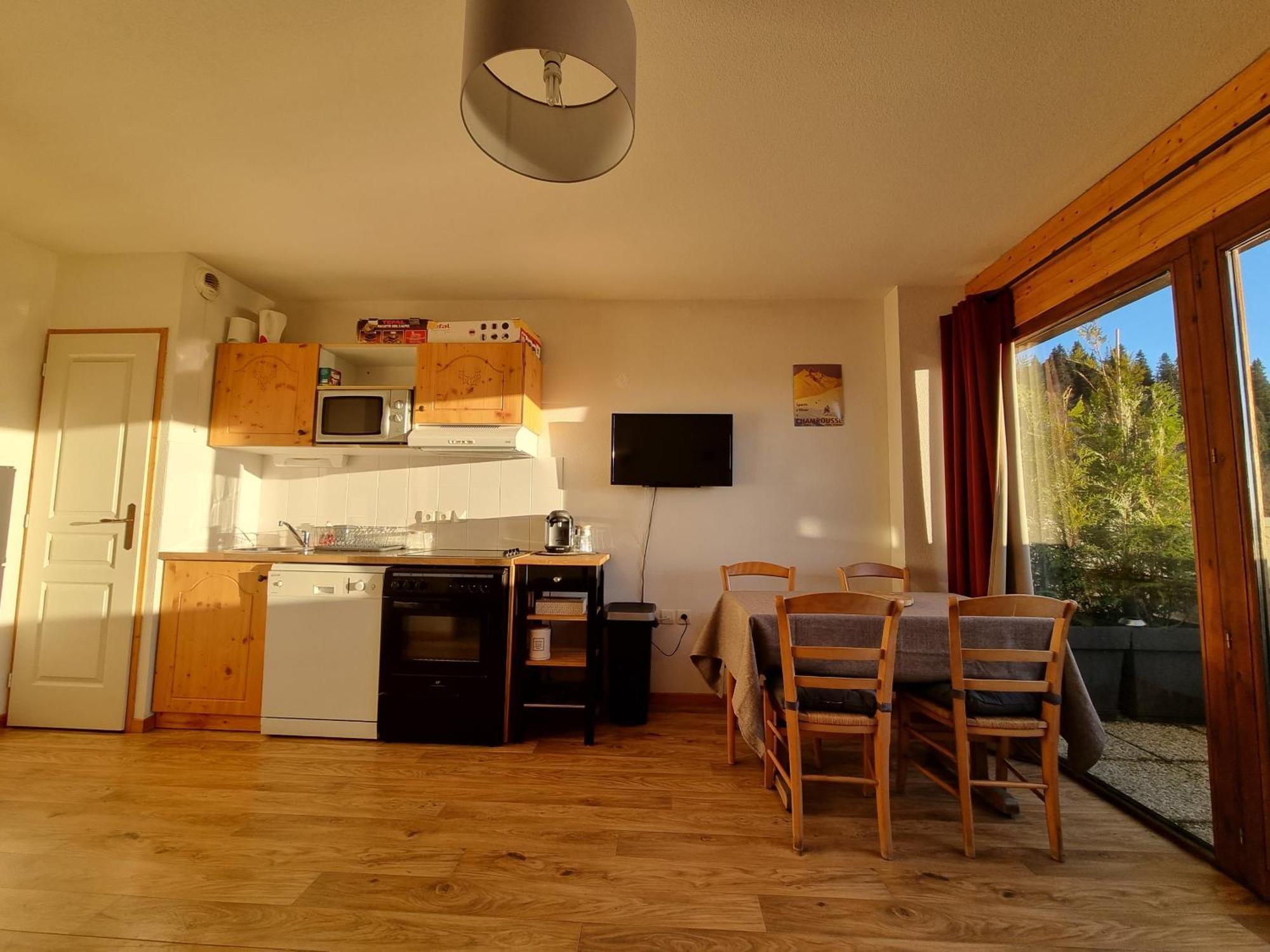 Appartement 4 Personnes 32M2 Au Pied Des Pistes- Wifi- Balcon Sud- Chamrousse 1650 ภายนอก รูปภาพ